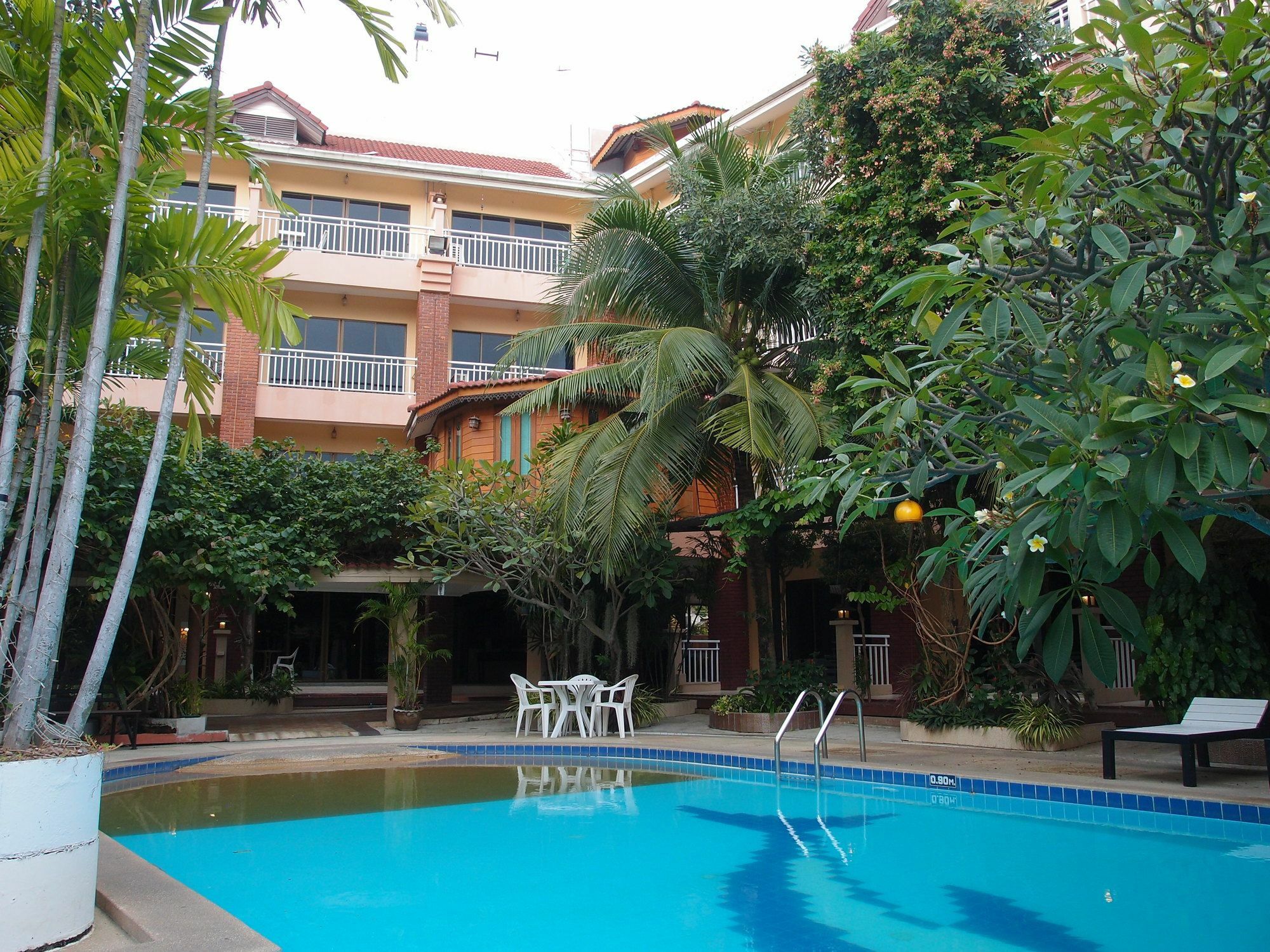 Blue Garden Resort Pattaya Jomtien Beach Exterior photo